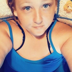 Meet your Posher, Rebecca